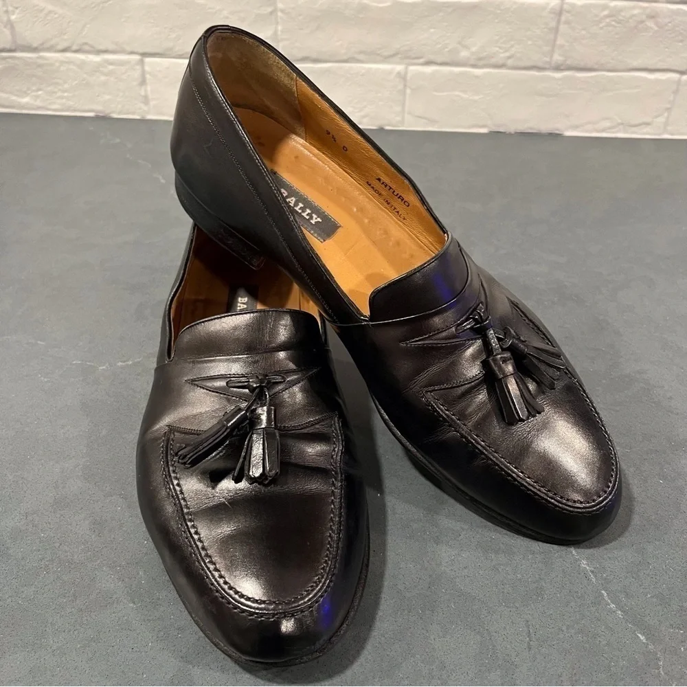 Bally men’s sz 9.5 Arturo black leather tassel loafers